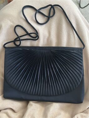 Vintage DOVER Black Satin Fan Pleated Evening Purse Shoulder Bag/Clutch